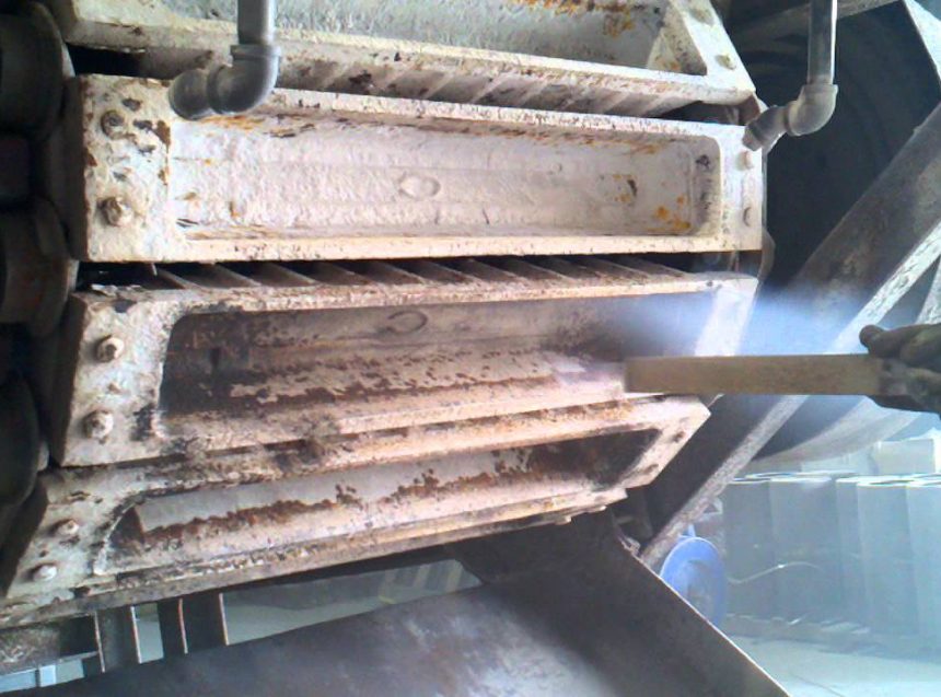 Dry Ice Cleaning Aluminium Foundry